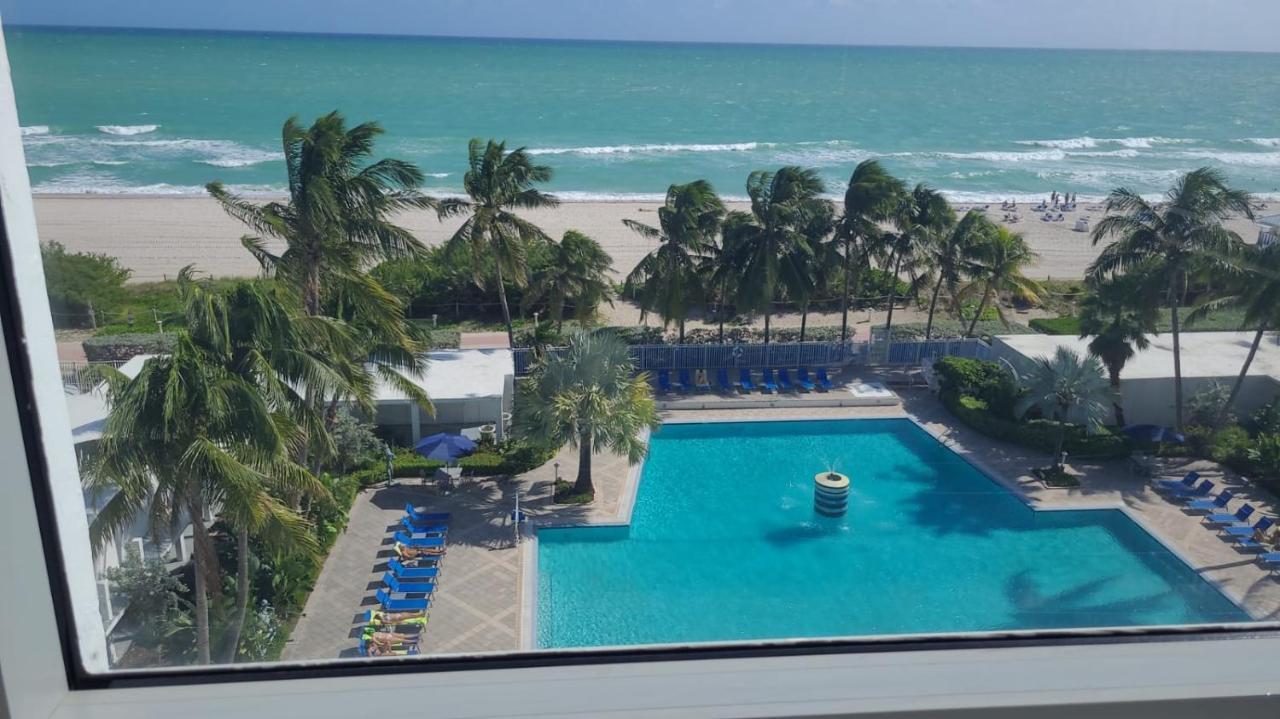 Sherry Frontenac Oceanfront Miami Beach Exterior foto