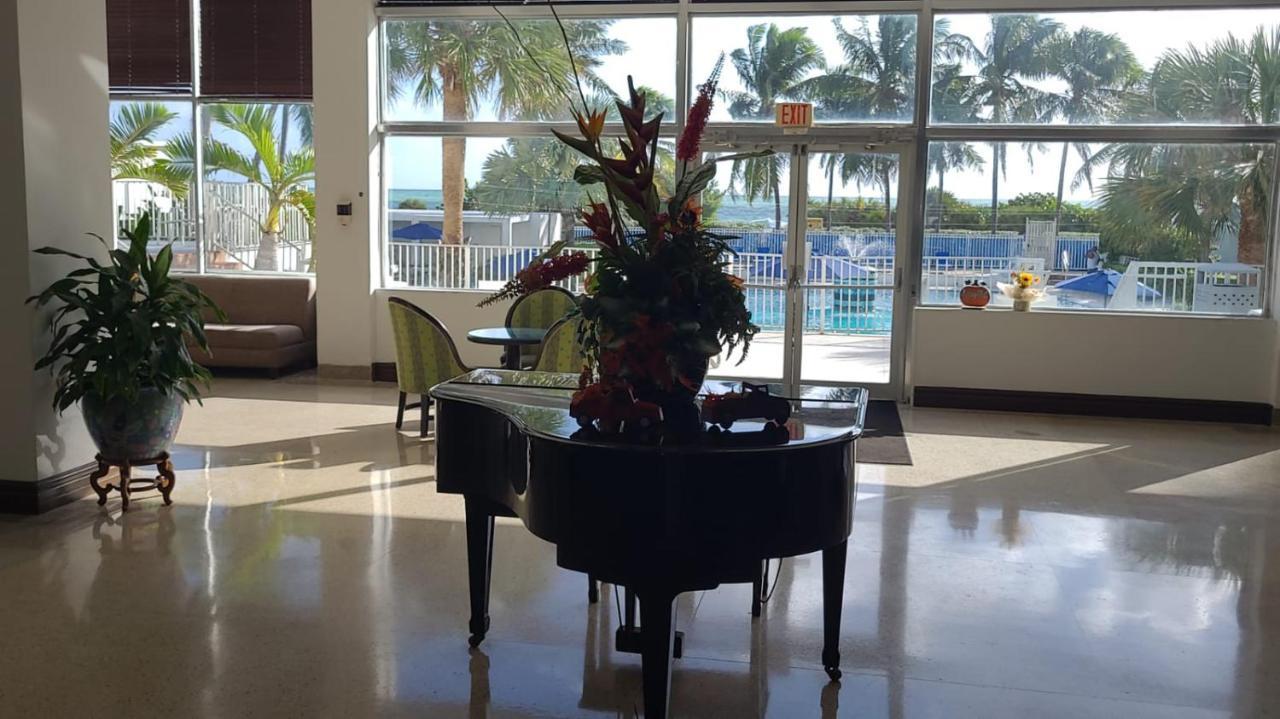 Sherry Frontenac Oceanfront Miami Beach Exterior foto