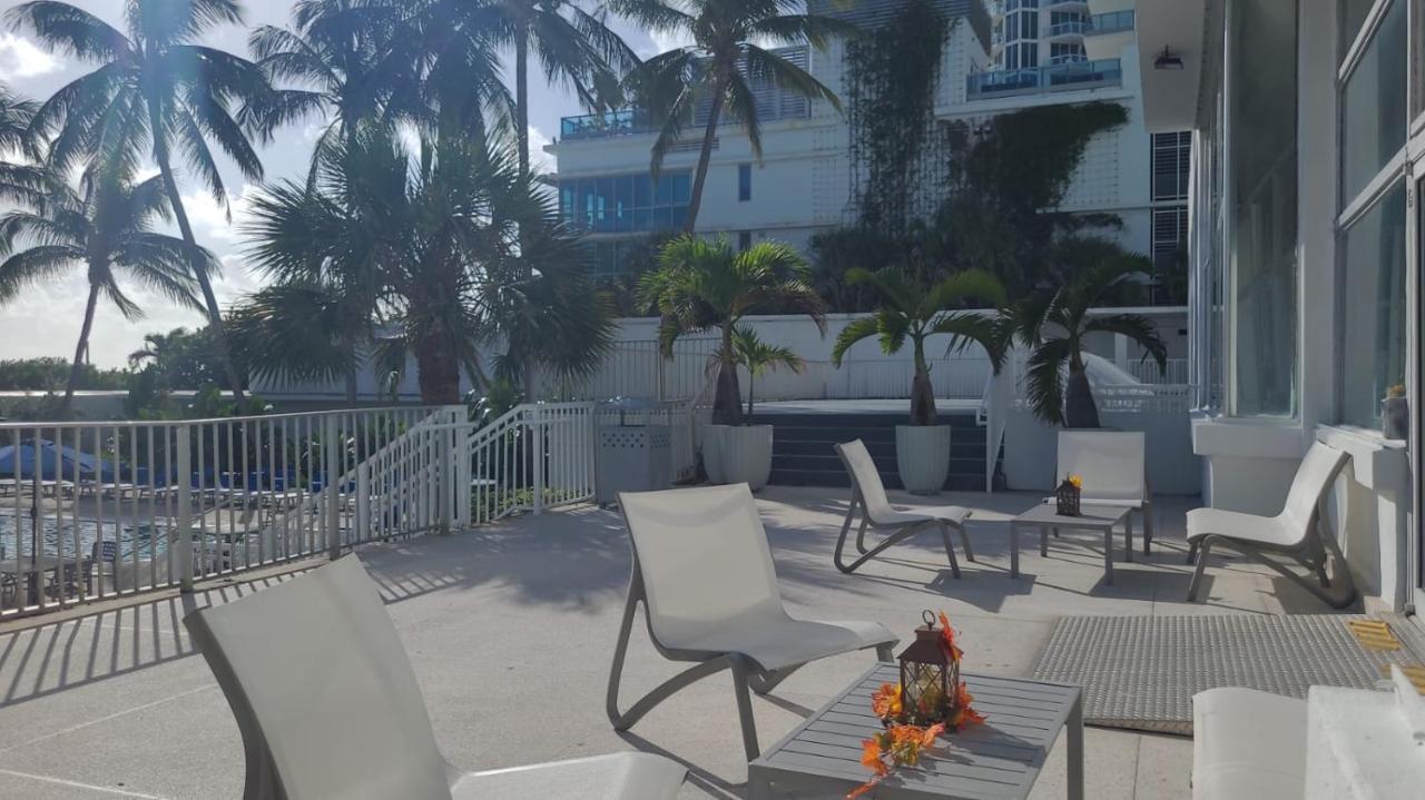 Sherry Frontenac Oceanfront Miami Beach Exterior foto